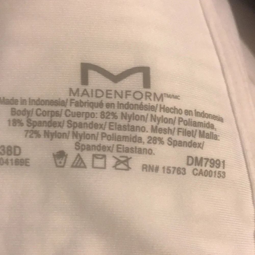 NWOT 38D Black/ White Zip Front Maidenform Bra - Picture 4 of 4